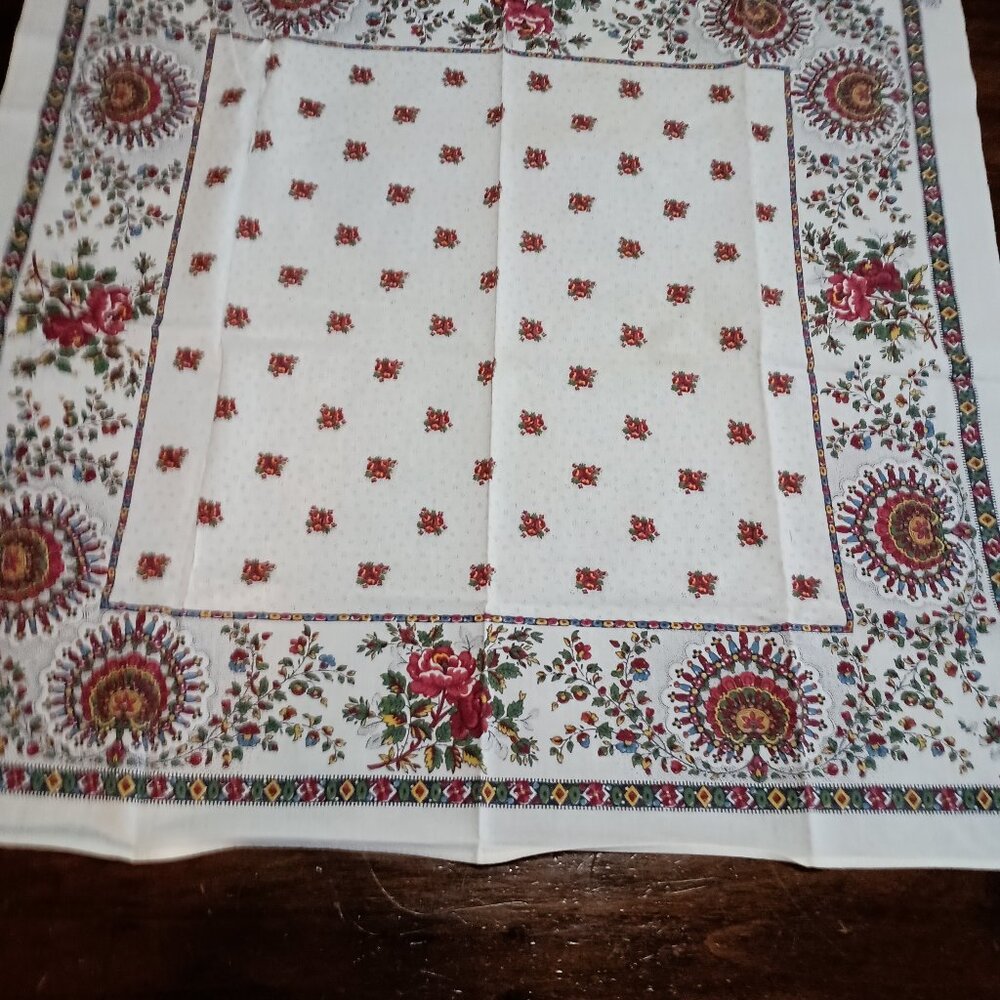Lovely square small table cover
